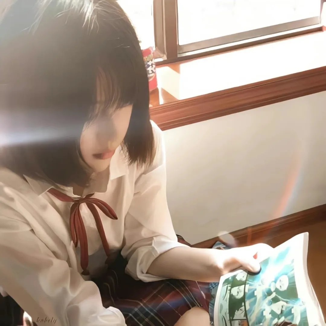 渺小而坚韧海报